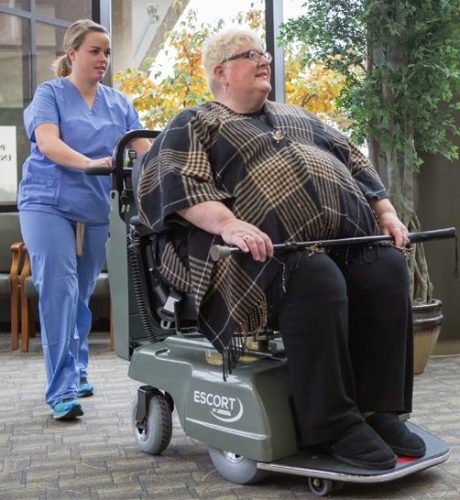 amigo_mobility_escort_hospital_safe_patient_transfer_lobby